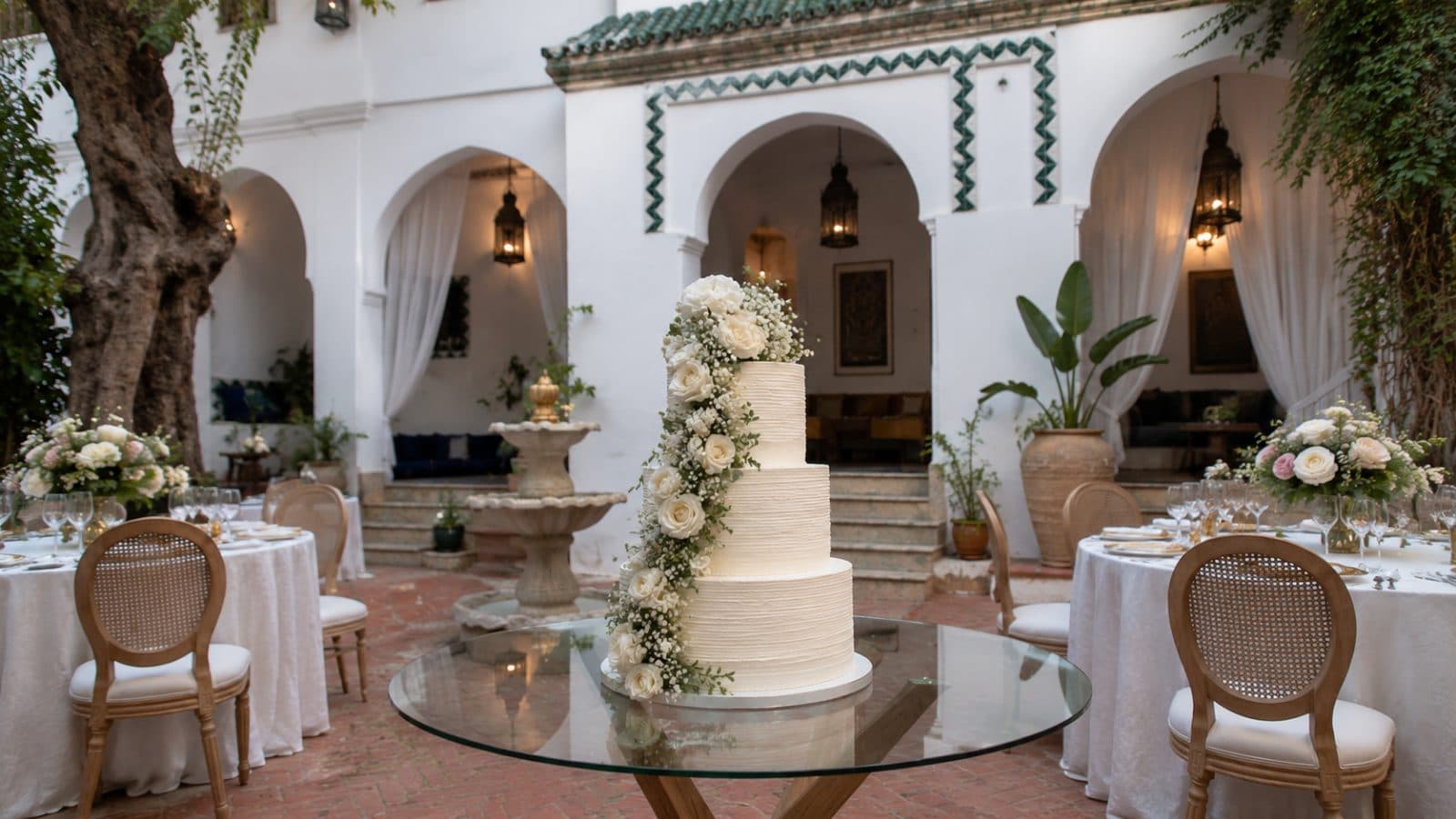 Wedding Cake en Algérie : L’Art de la Pièce Montée Royale